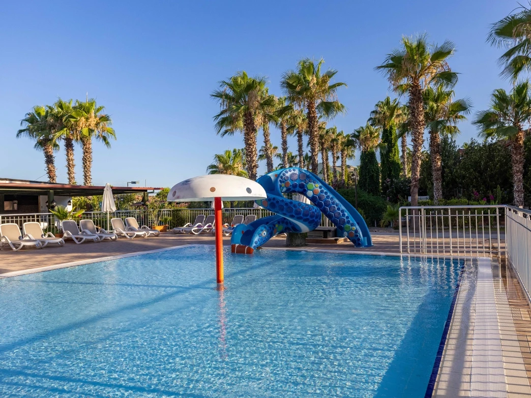 Club Side Coast Hotel — Görsel 13